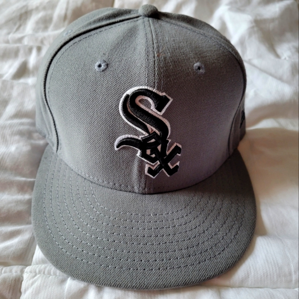 Fitted hat